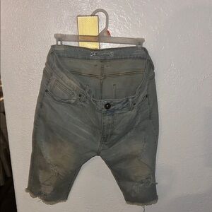 Stylish Men's Distressed Denim Shorts